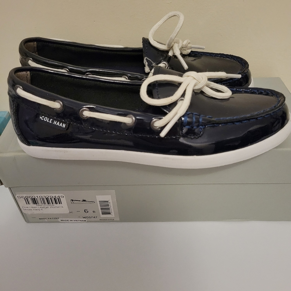Cole Haan Women's Nantucket Camp Moccasin - Picture 2 of 6